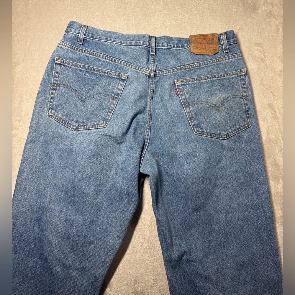 Vintage Levi’s Men’s Relaxed Straight Leg 100% Cotton Zip Fly Blue Jeans 40x30 - Picture 2 of 16